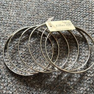 6 Trendy Stackable  Bracelets. NWT made by Ellas